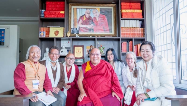 ༧སྐྱབས་རྗེ་མཁན་རིན་པོ་ཆེ་བློ་གྲོས་དོན་ཡོད་མཆོག་ལ་བཅར་འདྲི།